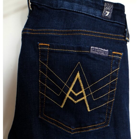 AS-NEW 7 for all mankind "A pocket" boot cut mid-rise jeans - Picture 5 of 10